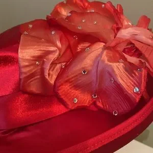 Beautiful vintage Red Satin Church Dress Hat by Ann Marie Ann Marie | Accessories | Beautiful Vintage Red Satin Church  main image 2